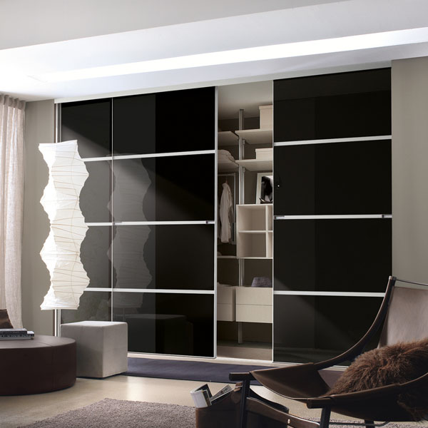 Minimalist-Standard-Wardrobe-12